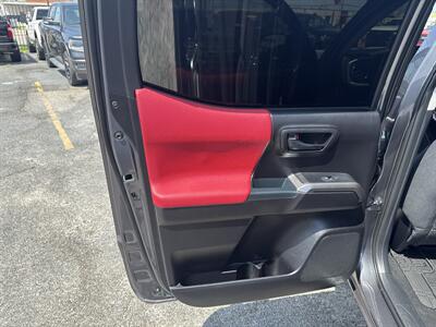 2020 Toyota Tacoma SR5   - Photo 20 - Dallas, TX 75247