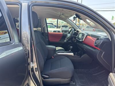 2020 Toyota Tacoma SR5   - Photo 16 - Dallas, TX 75247