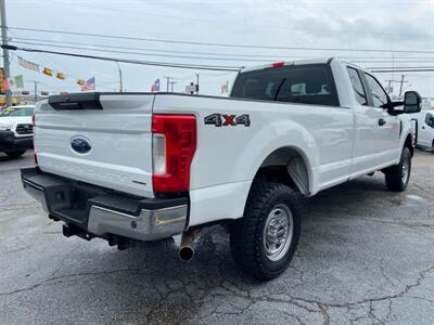 2019 Ford F-250 XL   - Photo 10 - Dallas, TX 75247