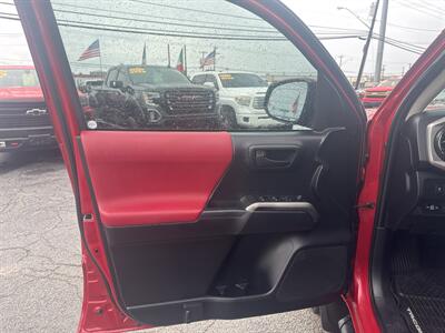 2020 Toyota Tacoma SR5 V6   - Photo 17 - Dallas, TX 75247