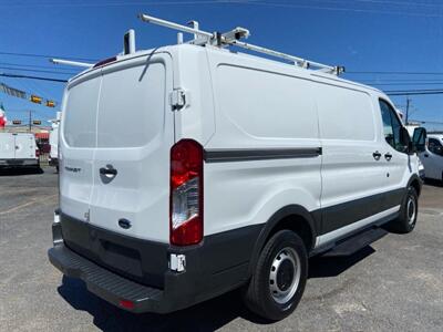 2018 Ford Transit 250   - Photo 10 - Dallas, TX 75247