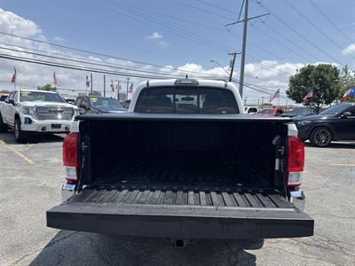 2016 Toyota Tacoma SR5 V6 - Photo 5 - Dallas, TX 75247