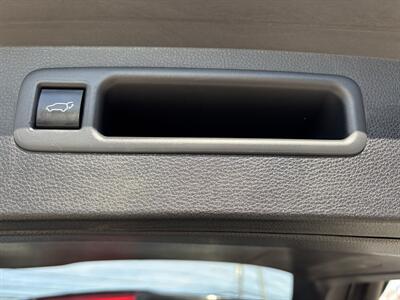 2023 Toyota Highlander XLE   - Photo 31 - Dallas, TX 75247