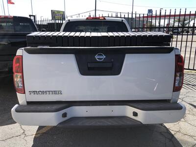 2018 Nissan Frontier S   - Photo 2 - Dallas, TX 75247