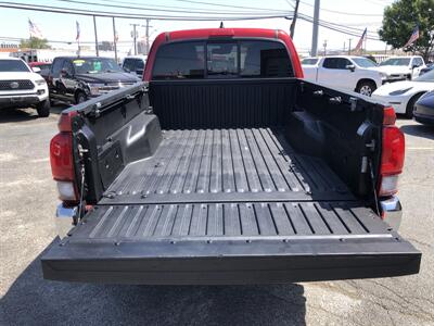 2018 Toyota Tacoma SR5 V6 - Photo 11 - Dallas, TX 75247