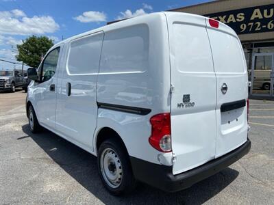 2018 Nissan NV200 S   - Photo 14 - Dallas, TX 75247