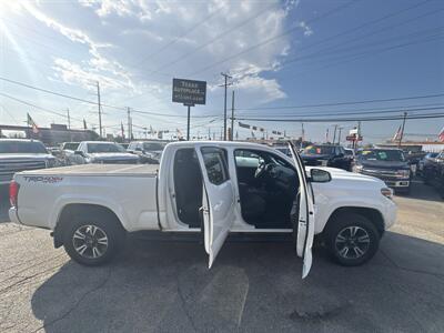 2017 Toyota Tacoma TRD Sport - Photo 6 - Dallas, TX 75247