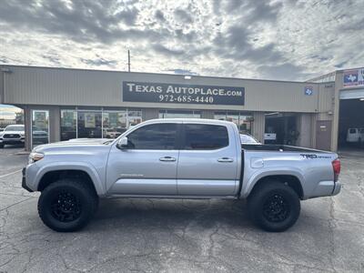 2017 Toyota Tacoma TRD Sport   - Photo 2 - Dallas, TX 75247