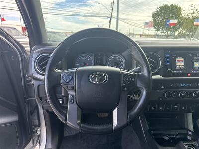 2017 Toyota Tacoma TRD Sport   - Photo 19 - Dallas, TX 75247
