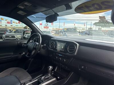2017 Toyota Tacoma TRD Sport   - Photo 12 - Dallas, TX 75247