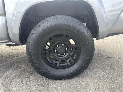 2017 Toyota Tacoma TRD Sport   - Photo 26 - Dallas, TX 75247