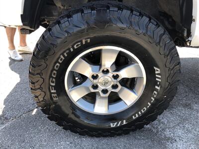 2019 Toyota Tacoma SR5 V6   - Photo 17 - Dallas, TX 75247