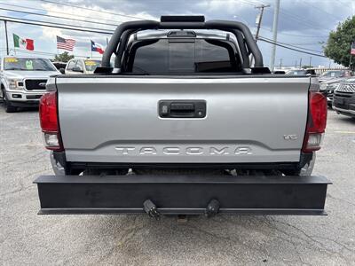 2019 Toyota Tacoma SR5 V6   - Photo 10 - Dallas, TX 75247