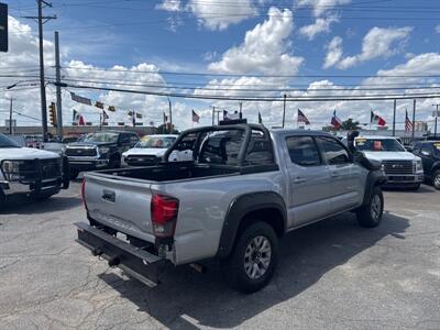 2019 Toyota Tacoma SR5 V6   - Photo 10 - Dallas, TX 75247