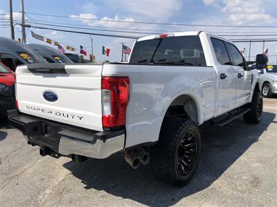 2019 Ford F-250 Super Duty XLT   - Photo 9 - Dallas, TX 75247