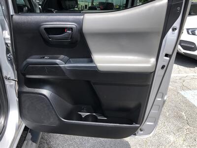 2021 Toyota Tacoma SR5 V6 - Photo 31 - Dallas, TX 75247