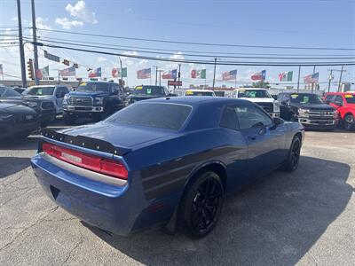2010 Dodge Challenger R/T - Photo 5 - Dallas, TX 75247