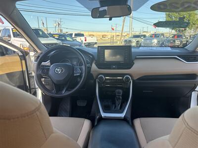 2020 Toyota RAV4 LE   - Photo 17 - Dallas, TX 75247