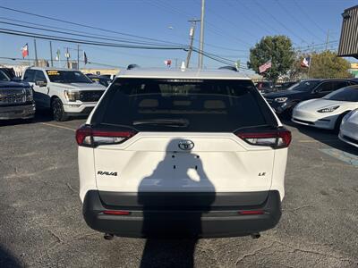2020 Toyota RAV4 LE   - Photo 4 - Dallas, TX 75247