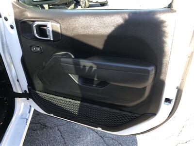 2025 Jeep Gladiator Sport   - Photo 27 - Dallas, TX 75247