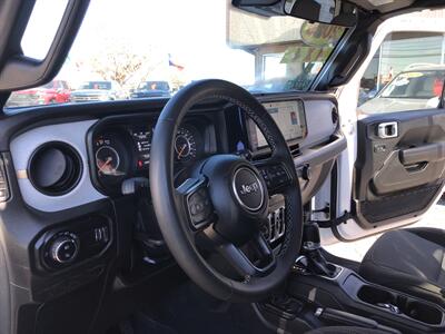 2025 Jeep Gladiator Sport   - Photo 21 - Dallas, TX 75247