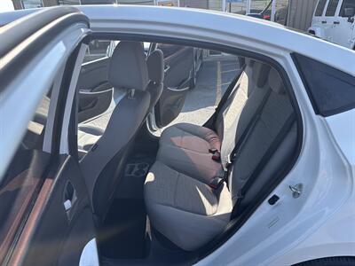 2015 Hyundai ACCENT GLS   - Photo 10 - Dallas, TX 75247