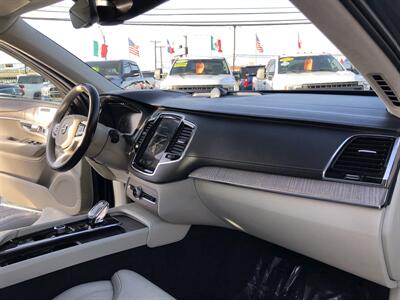 2022 Volvo XC90 Recharge T8 Inscription 6P   - Photo 37 - Dallas, TX 75247