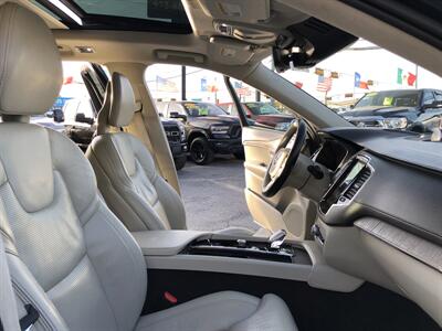 2022 Volvo XC90 Recharge T8 Inscription 6P   - Photo 32 - Dallas, TX 75247
