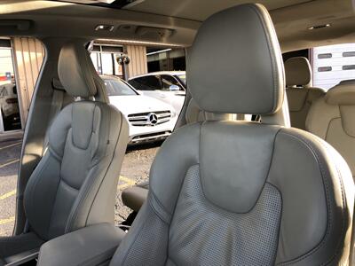 2022 Volvo XC90 Recharge T8 Inscription 6P   - Photo 22 - Dallas, TX 75247