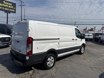 2018 Ford Transit 250   - Photo 14 - Dallas, TX 75247