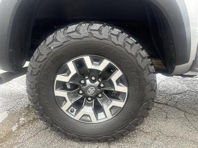 2020 Toyota Tacoma TRD Off-Road   - Photo 25 - Dallas, TX 75247