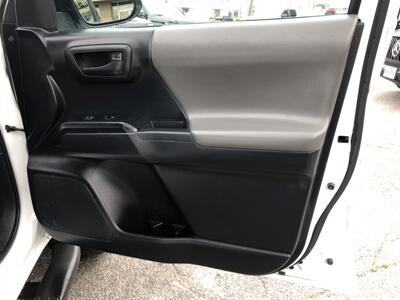 2021 Toyota Tacoma SR   - Photo 18 - Dallas, TX 75247