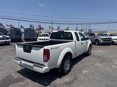 2020 Nissan Frontier S   - Photo 7 - Dallas, TX 75247