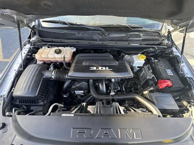 2022 RAM 1500 Laramie   - Photo 28 - Dallas, TX 75247