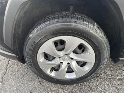 2019 Toyota RAV4 LE - Photo 26 - Dallas, TX 75247