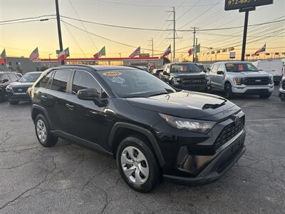 2019 Toyota RAV4 LE - Photo 8 - Dallas, TX 75247
