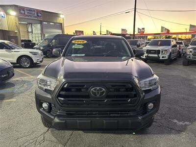 2018 Toyota Tacoma SR5 V6   - Photo 2 - Dallas, TX 75247