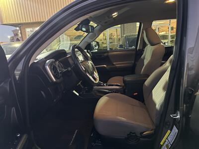 2018 Toyota Tacoma SR5 V6   - Photo 13 - Dallas, TX 75247