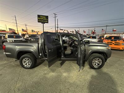 2018 Toyota Tacoma SR5 V6   - Photo 15 - Dallas, TX 75247