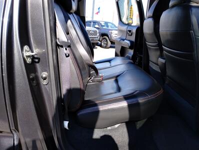 2018 Toyota Tacoma SR5 V6 - Photo 11 - Dallas, TX 75247