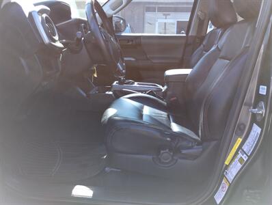 2018 Toyota Tacoma SR5 V6 - Photo 14 - Dallas, TX 75247