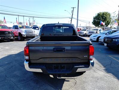 2018 Toyota Tacoma SR5 V6 - Photo 4 - Dallas, TX 75247