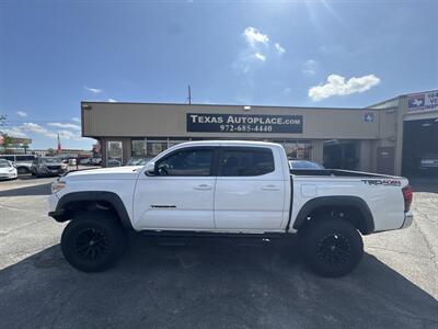 2019 Toyota Tacoma TRD Off-Road   - Photo 2 - Dallas, TX 75247
