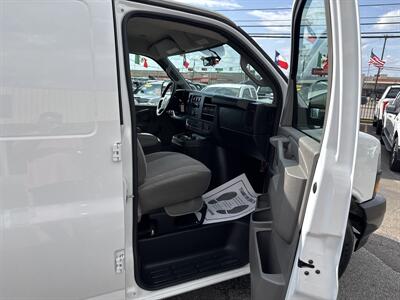 2018 Chevrolet Express 2500   - Photo 11 - Dallas, TX 75247