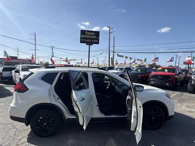 2017 Nissan Rogue SV - Photo 12 - Dallas, TX 75247