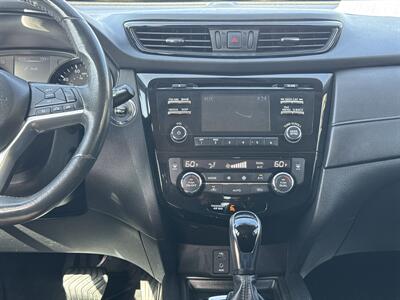 2017 Nissan Rogue SV - Photo 20 - Dallas, TX 75247