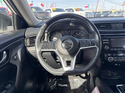 2017 Nissan Rogue SV - Photo 21 - Dallas, TX 75247