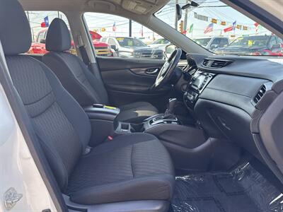 2017 Nissan Rogue SV - Photo 14 - Dallas, TX 75247