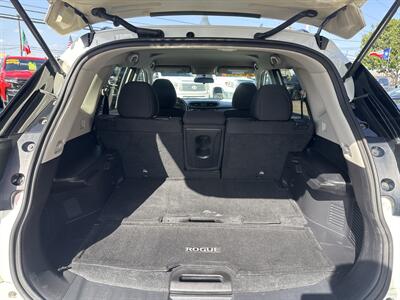 2017 Nissan Rogue SV - Photo 7 - Dallas, TX 75247