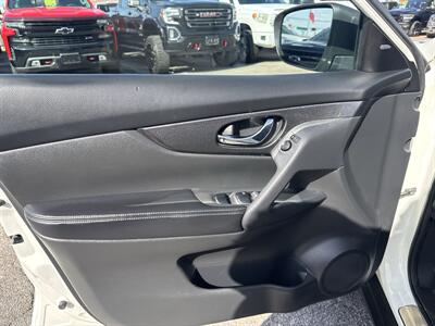 2017 Nissan Rogue SV - Photo 18 - Dallas, TX 75247
